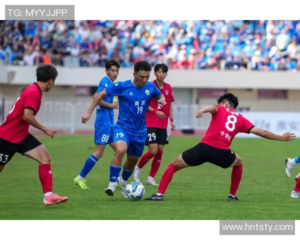 足球明星们的精彩瞬间与背后的故事分享